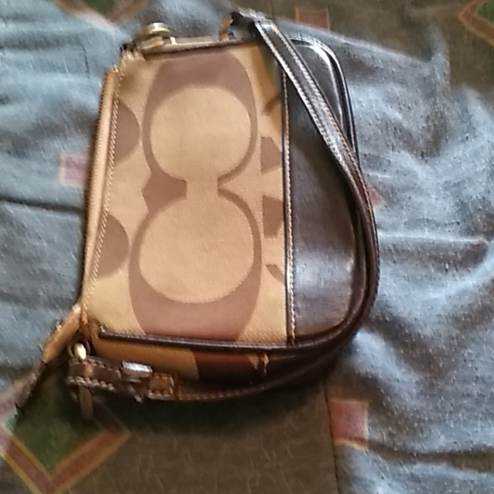 Coach purse - Picture 2 of 5
